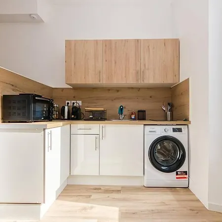 Apartment Esprit Jungle : Equipe, Chambre, Wifi Fibre *